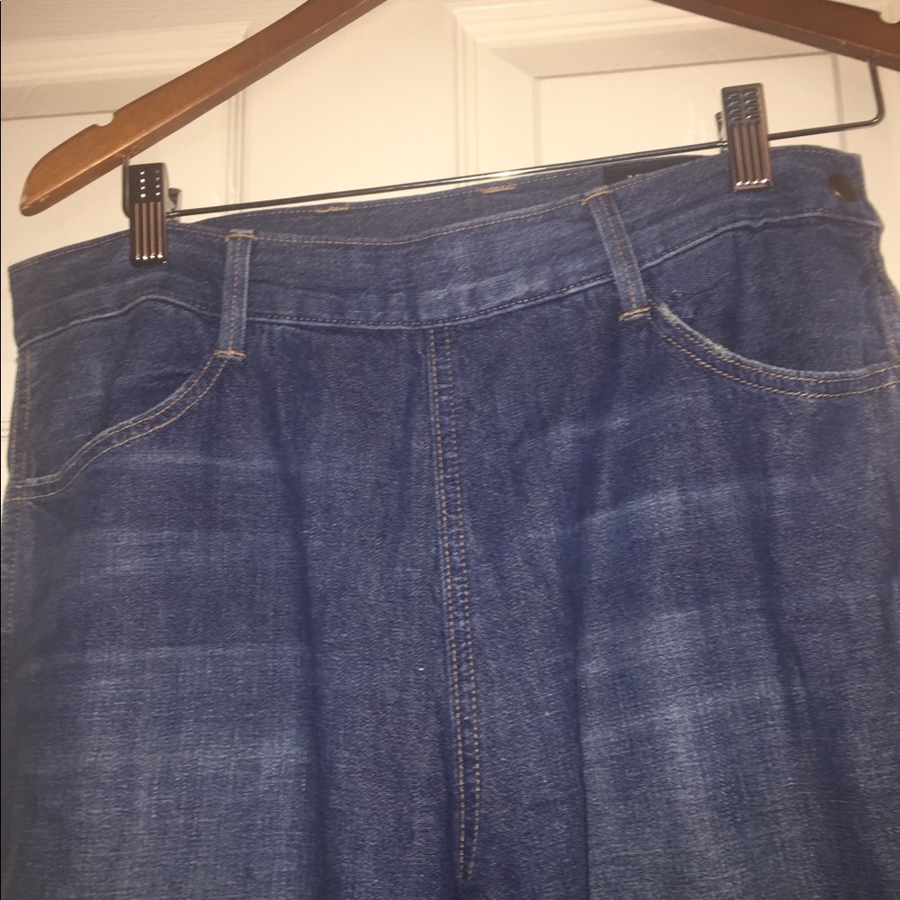 ❗️SOLD❗️Vince side zip wide leg jeans - great condition - Picture 4 of 7